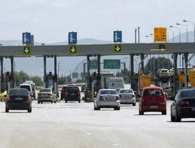 Στις επάλξεις η τροχαία στις εθνικές οδούς για τις επιστροφές των εκδρομέων